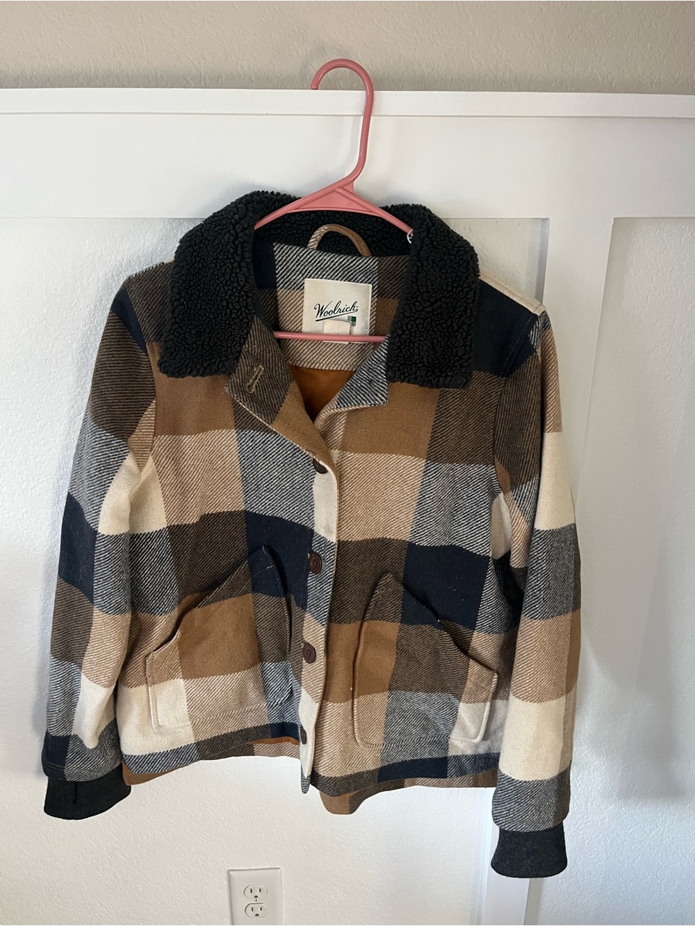 Woolrich Women's Large Thick Flannel Button-down Jacket